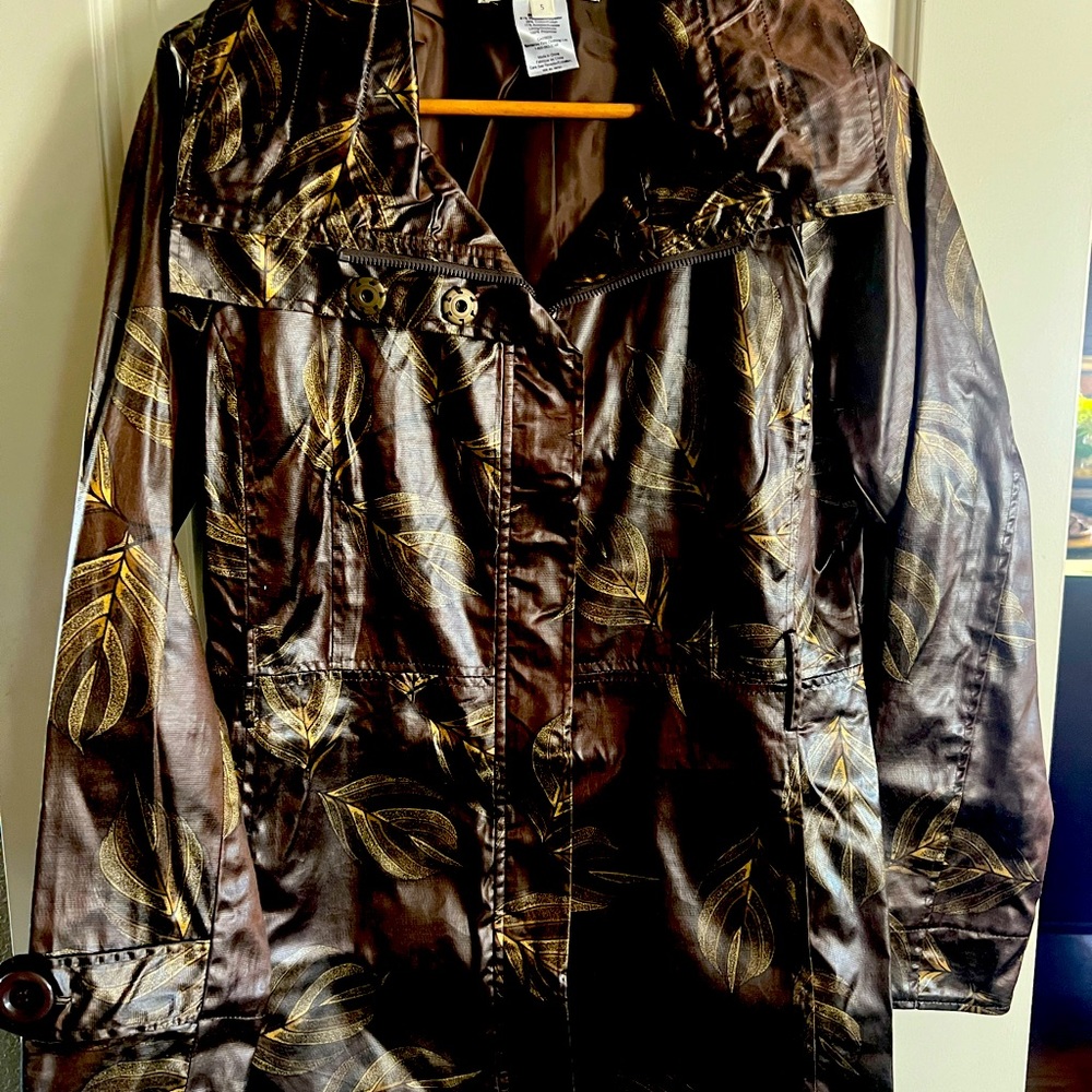 Brown and gold lightweight jacket